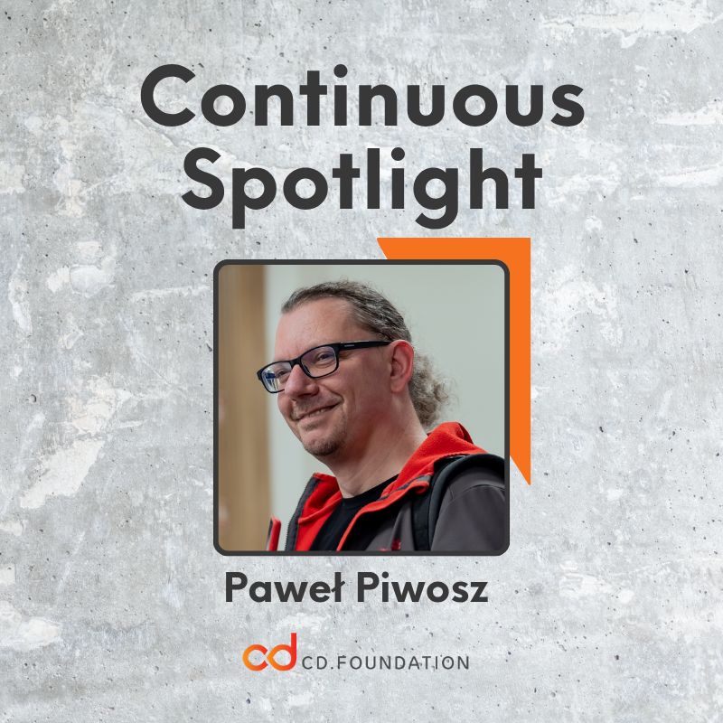 Continuous Spotlight - Pawel Piwosz